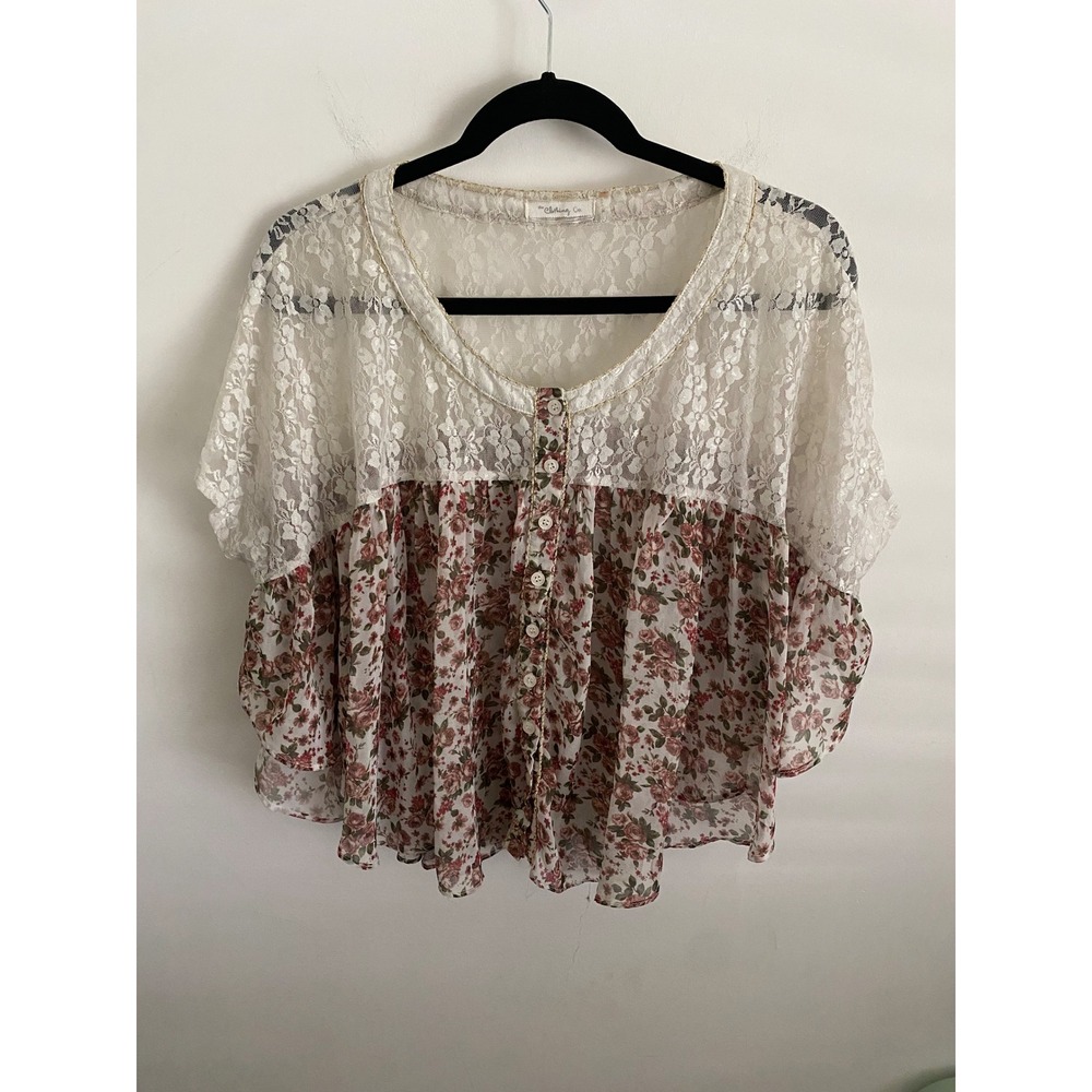 The Clothing Co Floral Lace Mixed Media Button Top White Red Large